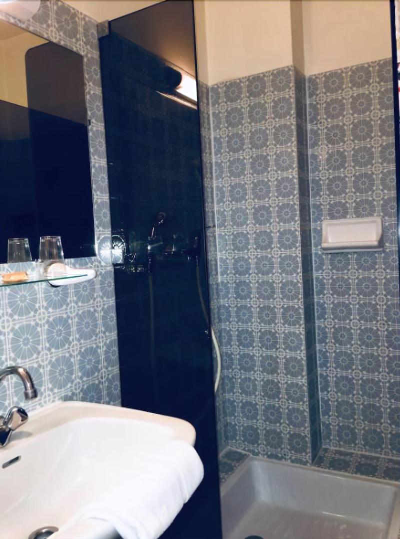 莫德尔纳酒店 图尔 外观 照片